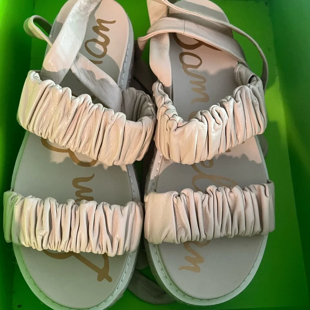 Cream Ruched Sandals - Picture 3 of 6